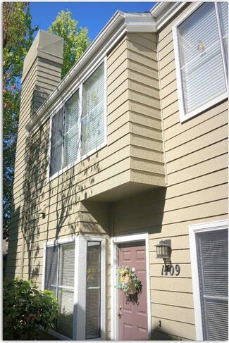 1709 Parkview Green Cir, San Jose, CA 95131
