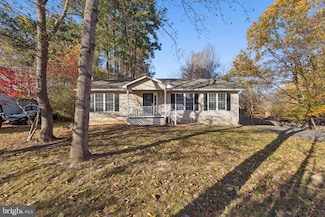 4 Chestnut Ln, Stafford, VA 22556