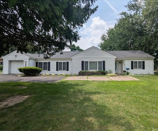 246 W Funderburg Rd, Fairborn, OH 45324