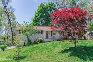 1731 Woodhaven Dr, Knoxville, TN 37914