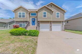 3010 Blaine Dr, Junction City, KS 66441