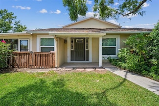 15202 Morning Dr, Lutz, FL 33559