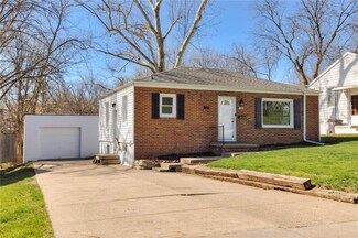 718 Creston Ave, Des Moines, IA 50315