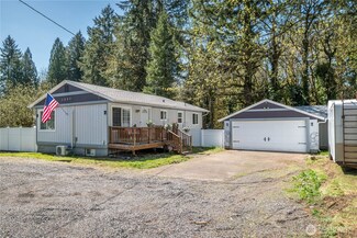 1337 Coal Creek Rd, Longview, WA 98632
