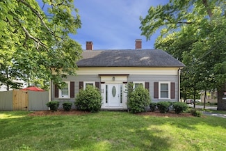 49 Poplar St Unit 2, Danvers, MA 01923