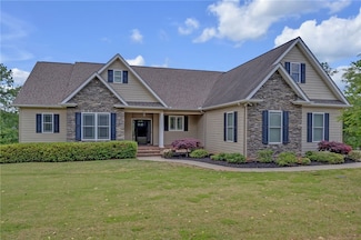 137 Crawford Lake Dr, Easley, SC 29642