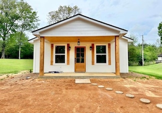 212 Parkview Dr, Ripley, MS 38663