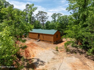 130 Ingram Mill Rd, Ellerbe, NC 28338