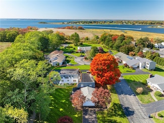 15 Hanley Farm Rd, Warren, RI 02885