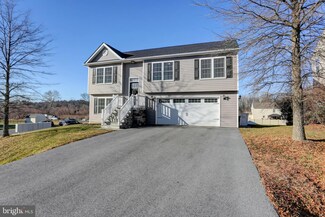 12403 N Welty Rd, Waynesboro, PA 17268