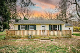 1214 Algo St, Albion, MI 49224