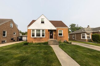 1511 Kemman Ave, La Grange Park, IL 60526