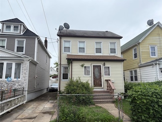 90-62 204th St, Jamaica, NY 11423