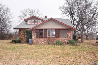 13878 Washington Rd, Winchester, KS 66097