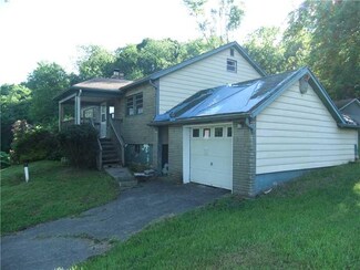 336 Pine Hollow Rd, Trafford, PA 15085