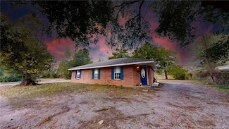406 W Velmer St, Dequincy, LA 70633