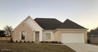 212 Ricks Dr, Canton, MS 39046