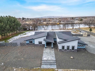 96350 Northstar Prairie NE, West Richland, WA 99353