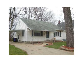 311 12th St SW, Cedar Rapids, IA 52404