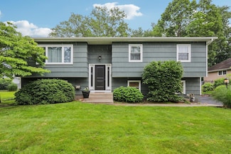 57 Kings Hwy, Congers, NY 10920