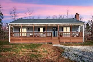 332 Lazy Acres Rd, Bumpass, VA 23024