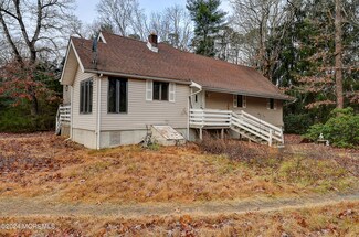 407 Cedar Swamp Rd, Jackson, NJ 08527