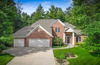5231 Crystal Brooke Ct, Wisconsin Rapids, WI 54494
