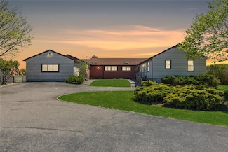 46 Tuthill Point Rd, East Moriches, NY 11940
