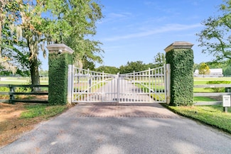 12 Bradley Pasture Way, Ravenel, SC 29470