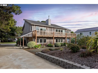 3177 Beach Loop Dr SW, Bandon, OR 97411