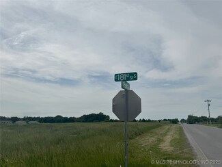 18034 S Peoria Ave, Mounds, OK 74047