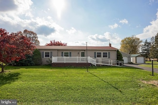 104 Horseshoe Dr, Annville, PA 17003