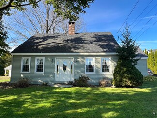 196 N Main St, Rockland, ME 04841