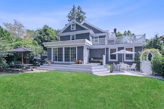 29 Bayberry Rd, Fairfield, CT 06825