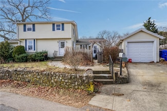 12 Vintner Ave, Riverside, RI 02915
