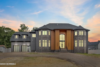 9 Clayton Rd, Manalapan, NJ 07726