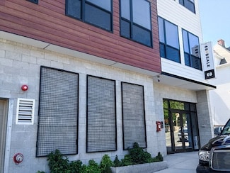 68 Beale St Unit 302, Quincy, MA 02170