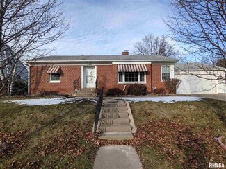 2833 25th Ave, Rock Island, IL 61201