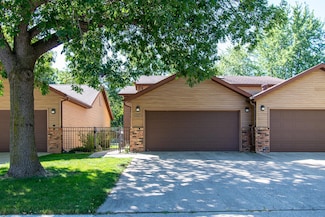 3208 16th Ave S, Fargo, ND 58103