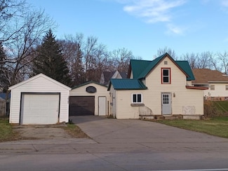 420 South St, Cashton, WI 54619