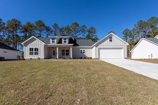 213 Bloomfield Lakes Dr, Thomasville, GA 31792