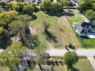 4285 Elkins Ave, Lancaster, TX 75134