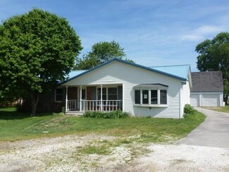 805 E 2nd St, Fowler, IN 47944