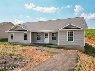 3302 Parker Blvd, Kodak, TN 37764