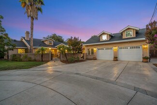 810 Old Orchard Rd, Campbell, CA 95008