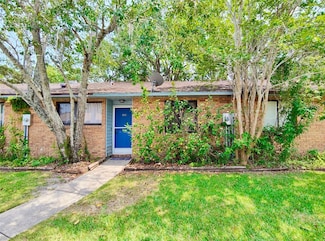 1556 Hancock Ln, Daytona Beach, FL 32117