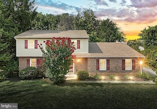 6377 Leader Dr, York, PA 17407
