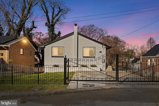 605 Elfin Ave, Capitol Heights, MD 20743