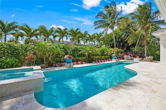532 Pine Grove Ln, Naples, FL 34103