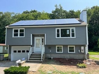 21 Debrah Ln, Swansea, MA 02777
